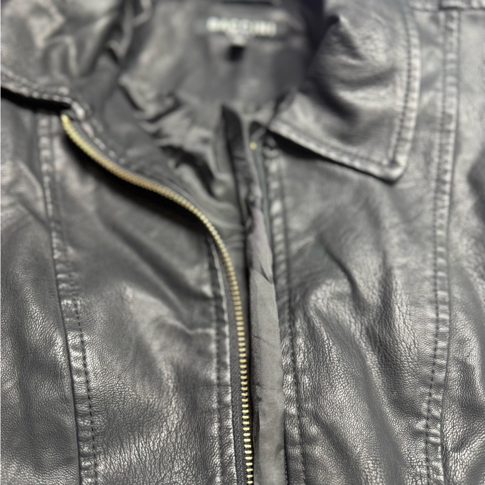 Jacket-Woman's Size Small - Picture 6 of 6